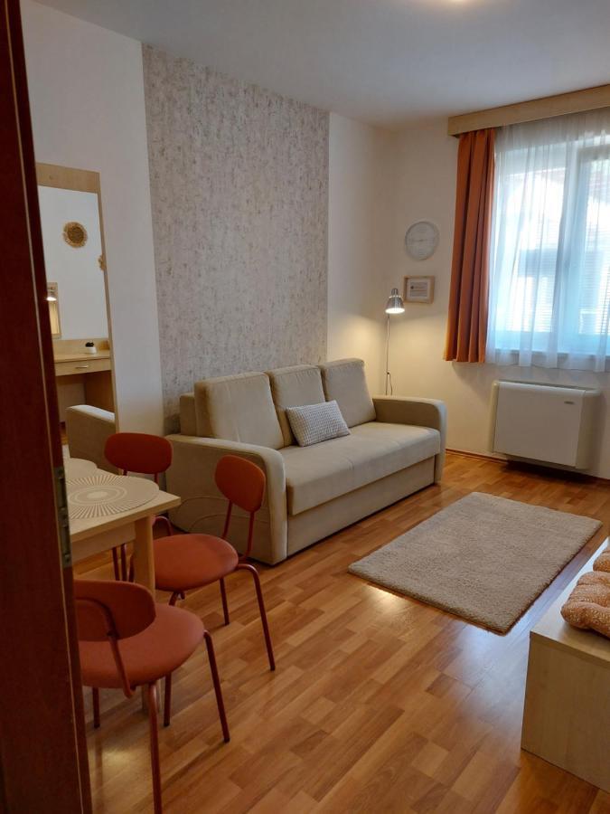 Myrelax Apartment - Hajdúszoboszló Zewnętrze zdjęcie