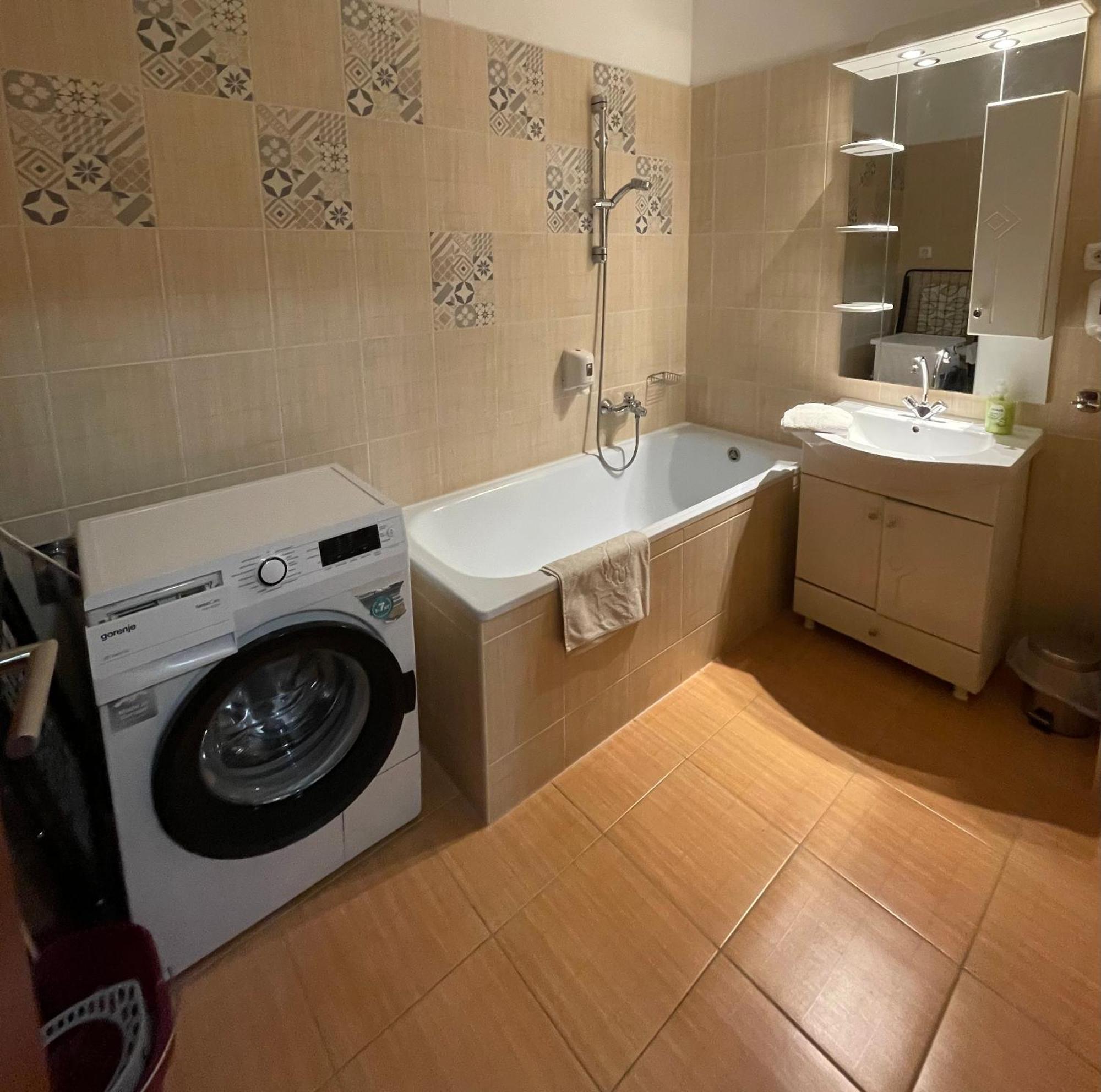 Myrelax Apartment - Hajdúszoboszló Zewnętrze zdjęcie